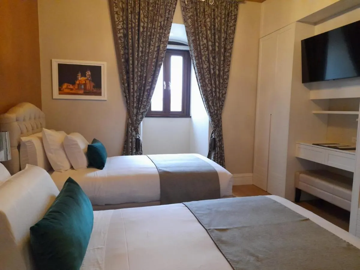 Itza Hotel Boutique Internacional Cuenca